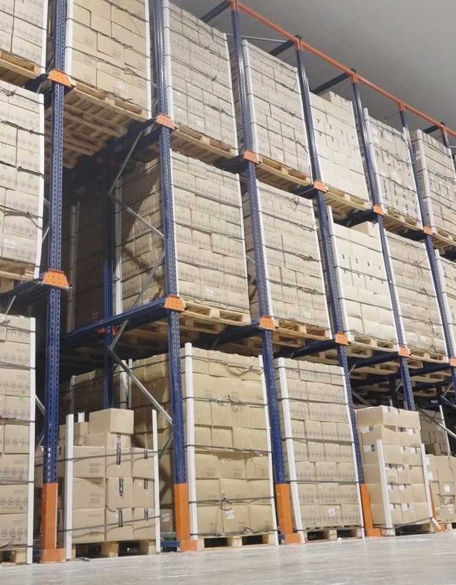 Estanterías para pallets en un depósito